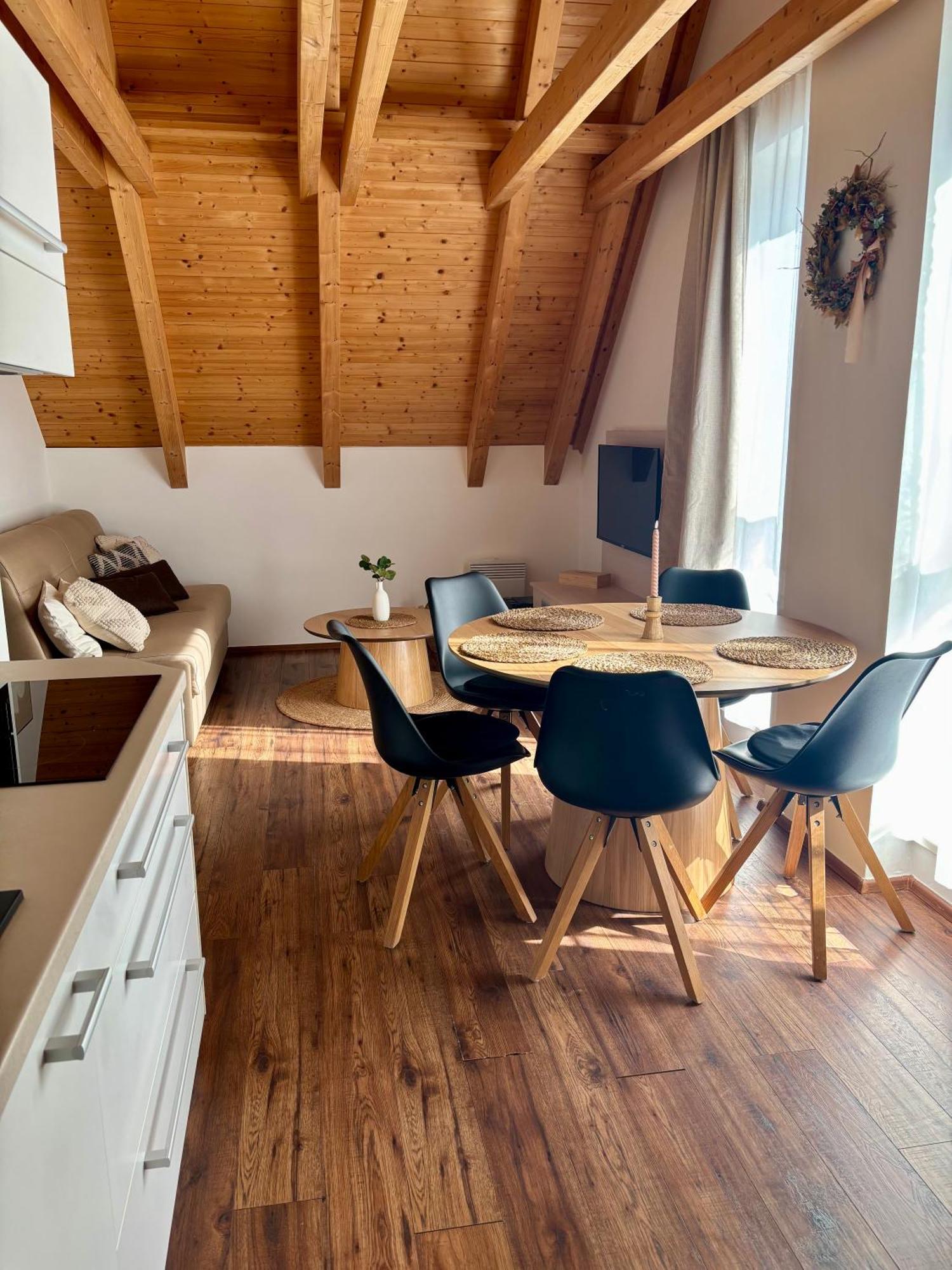Apartman Niki Apollon Resort Lednice Exterior foto